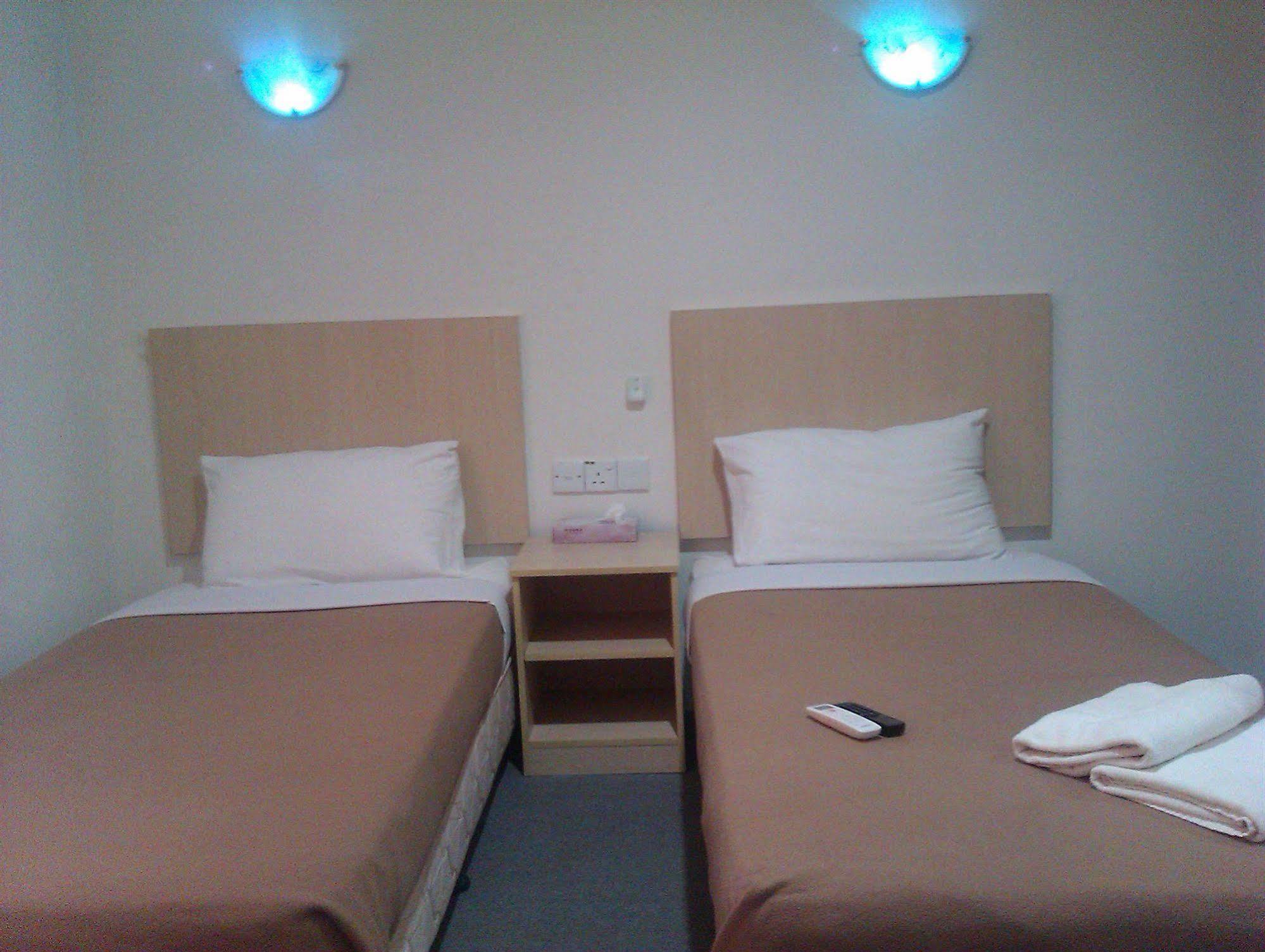 Hotel Star Castle Куала Лумпур Екстериор снимка